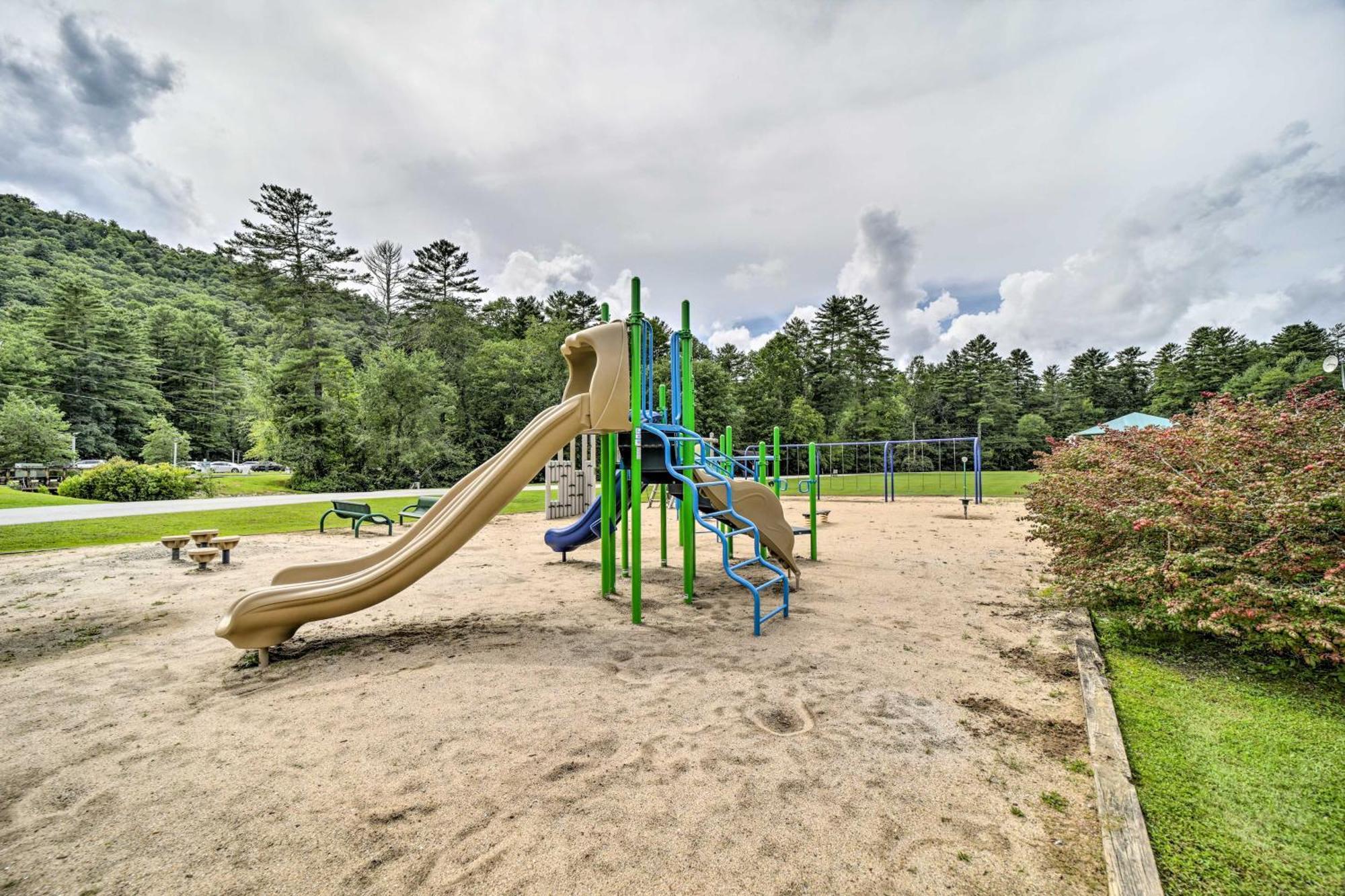 Alpine Getaway With Grill Walk To Lake! Sapphire Exterior photo